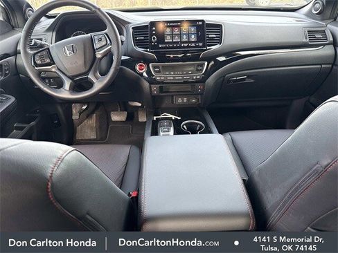 Used 2025 Honda Ridgeline Black Edition image 15
