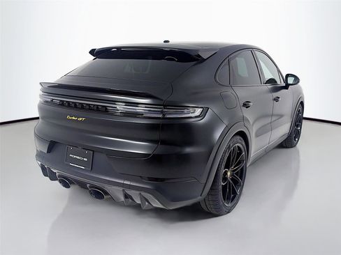 Used 2024 Porsche Cayenne Turbo GT AWD/4WD image 27