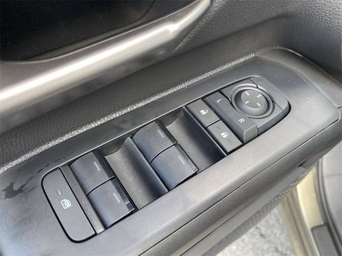 Used 2025 Toyota Tacoma TRD Sport image 21