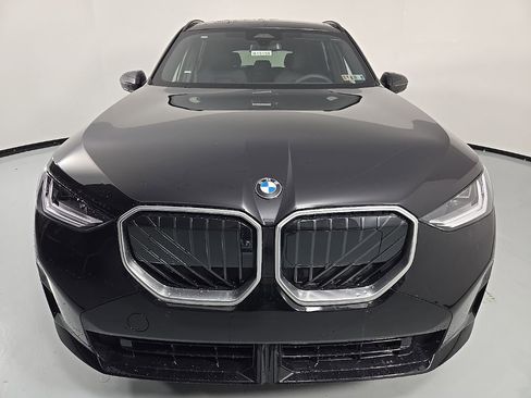 New 2026 BMW X3 xDrive30 w/ Premium Package AWD/4WD image 2