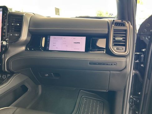 New 2025 RAM 2500 Limited image 30