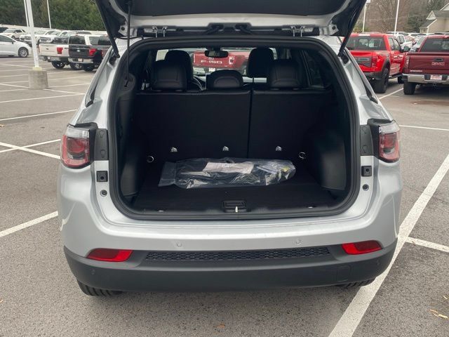 New 2026 Jeep Compass Limited AWD/4WD image 7