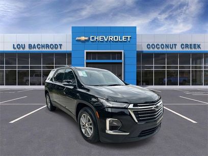 Used 2023 Chevrolet Traverse LT