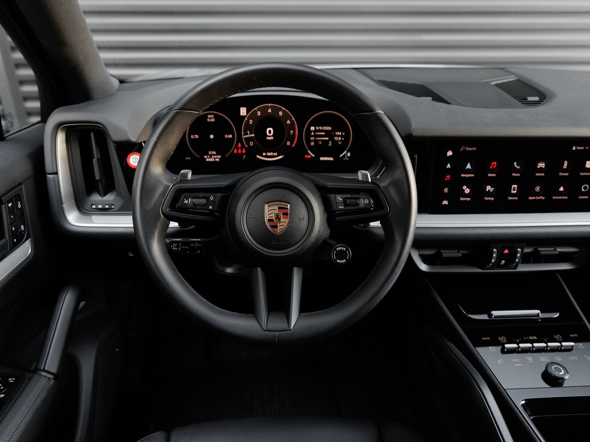 Certified 2025 Porsche Cayenne AWD/4WD image 16