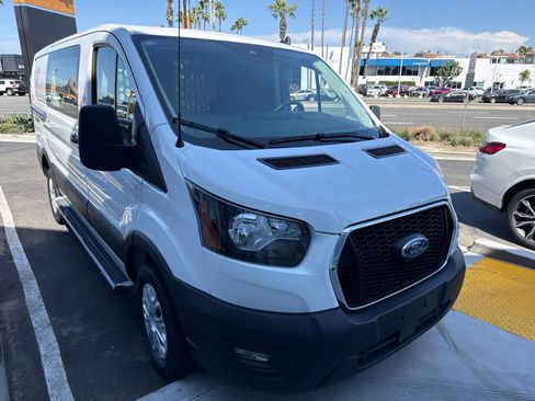 Used 2025 Ford Transit 250 Low Roof w/ Exterior Upgrade Package RWD image 6