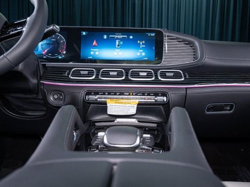 New 2026 Mercedes-Benz GLE 580 4MATIC image 19