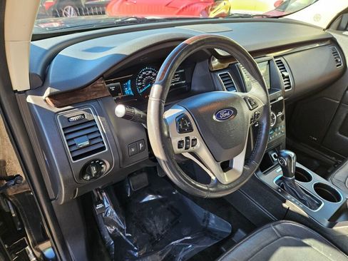 Used 2018 Ford Flex Limited image 25