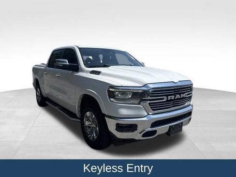 Used 2022 RAM 1500 Laramie AWD/4WD image 9
