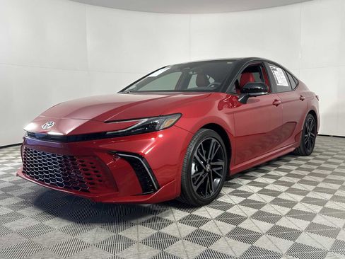 Used 2026 Toyota Camry XSE image 4