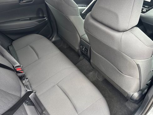 Used 2026 Toyota Corolla Cross LE FWD image 32