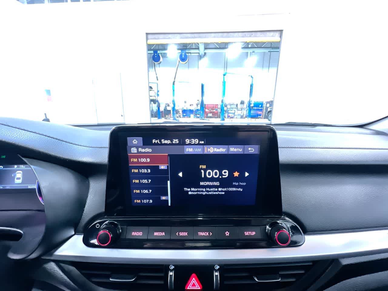 Used 2023 Kia Forte LXS w/ LXS Technology Package FWD image 27