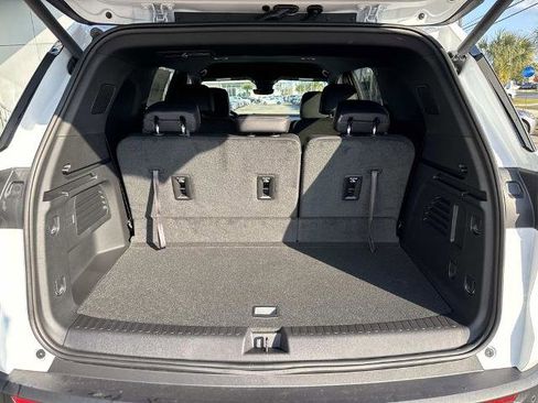 New 2026 Chevrolet Traverse LT w/ Driver Confidence Package image 8