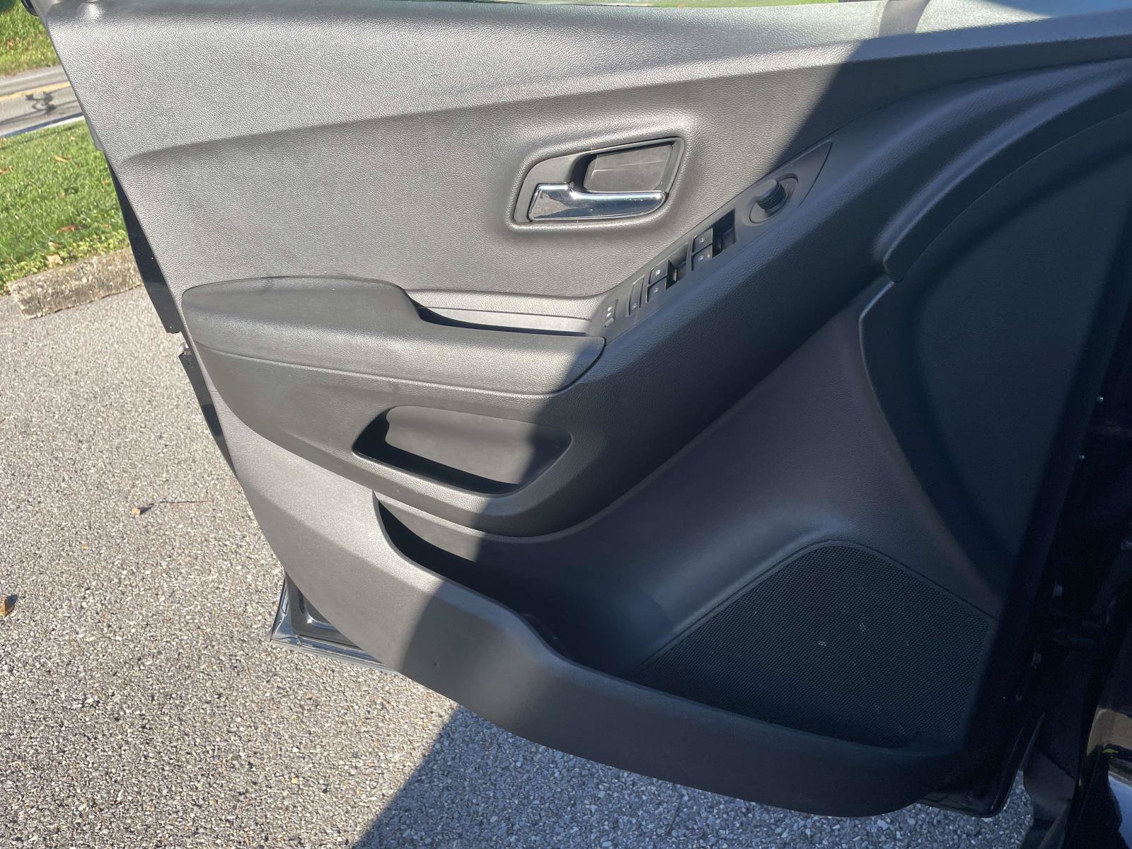 Certified 2019 Chevrolet Trax LT w/ Redline Edition FWD image 24