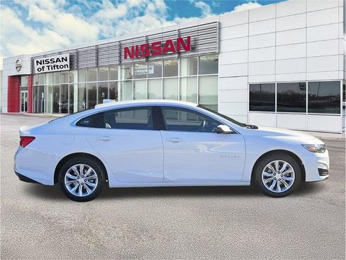 Used 2023 Chevrolet Malibu LT FWD image 3