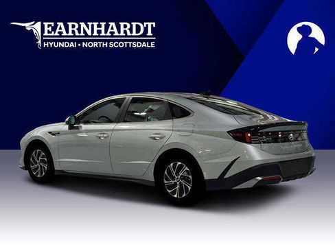 New 2026 Hyundai Sonata Blue FWD image 4
