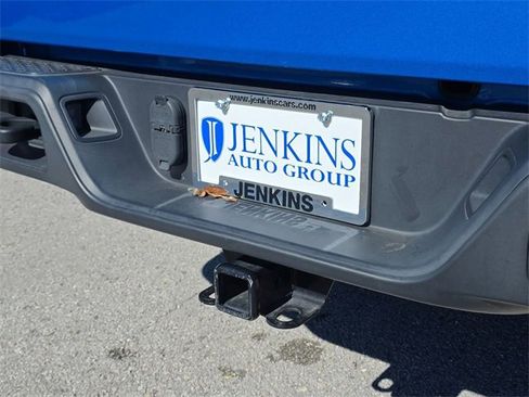 Used 2022 Jeep Gladiator Sport image 9