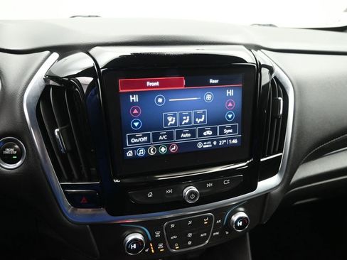 Used 2022 Chevrolet Traverse LT w/ Midnight/Sport Edition image 18