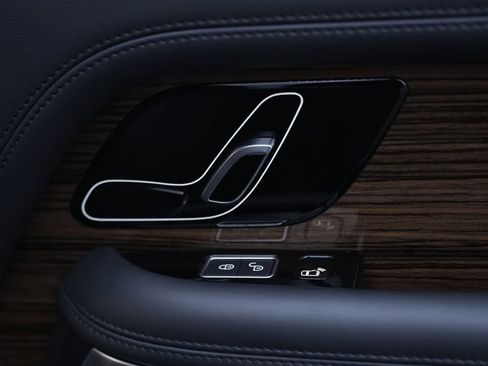 Used 2018 Land Rover Range Rover Supercharged image 41