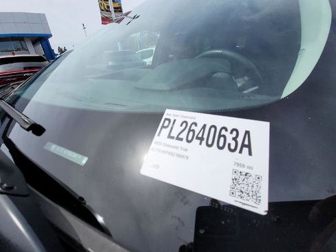 Used 2025 Chevrolet Trax LT w/ Driver Confidence Package image 32