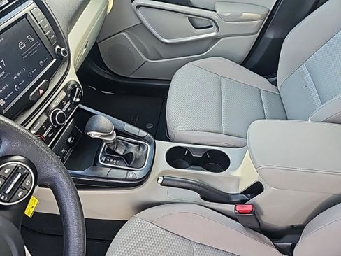 Used 2024 Kia Soul LX image 24