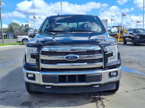 Used 2017 Ford F150 Lariat w/ Equipment Group 502A Luxury AWD/4WD image 2