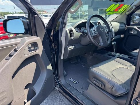 Used 2016 Nissan Frontier PRO-4X w/ Pro-4x Luxury Package AWD/4WD image 13