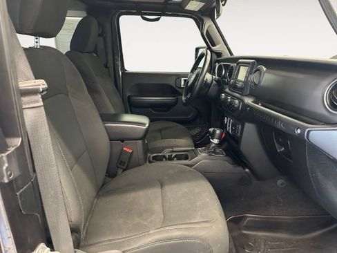 Used 2018 Jeep Wrangler Sport AWD/4WD image 15