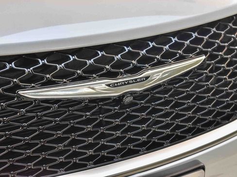 New 2026 Chrysler Pacifica Pinnacle w/ Trailer Tow Group image 9