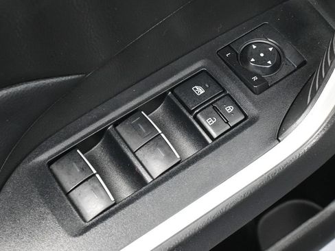 Used 2022 Toyota RAV4 XLE w/ Convenience Package FWD image 14