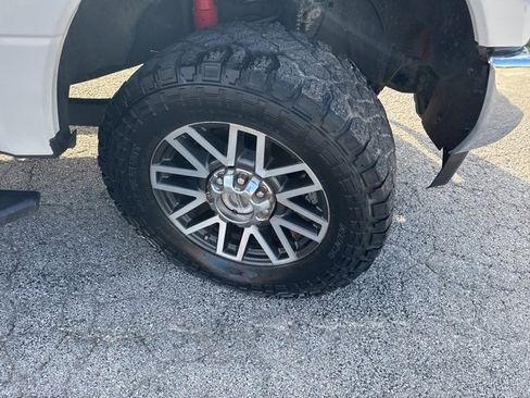 Used 2017 Ford F250 Lariat w/ Lariat Ultimate Package image 11