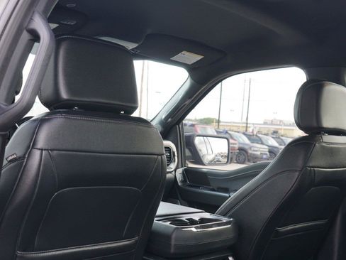 Used 2022 Ford F150 Lariat w/ Equipment Group 502A High AWD/4WD image 22