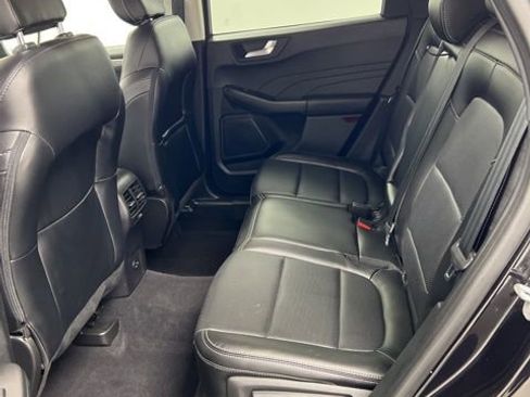 Used 2022 Ford Escape Titanium w/ Class II Trailer Tow Package image 16