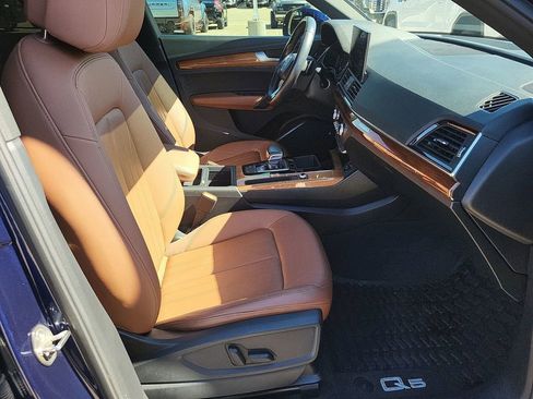 Used 2022 Audi Q5 2.0T Premium w/ Convenience Package image 27