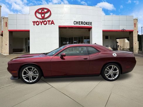 Used 2022 Dodge Challenger GT w/ Plus Package RWD image 8