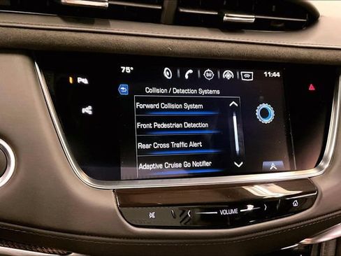 Used 2019 Cadillac XT5 Platinum AWD/4WD image 38