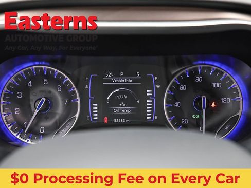 Used 2023 Chrysler Voyager LX FWD image 18