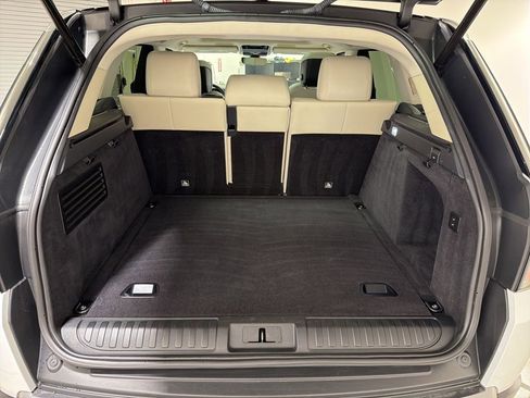 Used 2020 Land Rover Range Rover Sport HSE image 29