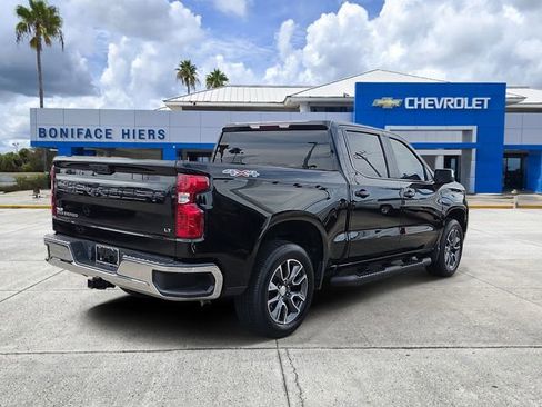 Used 2022 Chevrolet Silverado 1500 LT AWD/4WD image 4