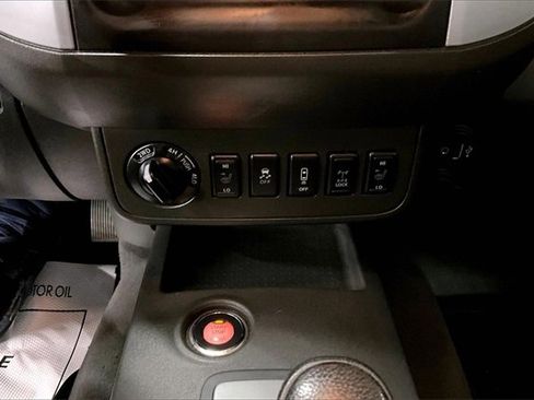 Used 2020 Nissan Frontier PRO-4X w/ Pro-4x Utility Package image 16