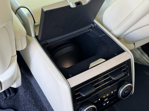 Used 2023 Land Rover Range Rover Long Wheelbase Autobiography image 51