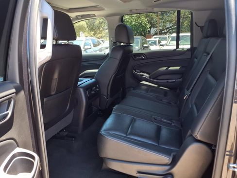 Used 2016 GMC Yukon XL SLT w/ HD Trailering Package RWD image 20