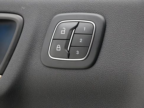 Used 2022 Ford Escape Titanium w/ Titanium Elite Package image 28