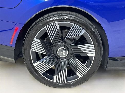 Used 2024 Rolls-Royce Spectre w/ Spectre Launch Package image 38