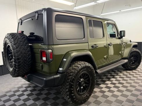 Used 2021 Jeep Wrangler Unlimited Sahara w/ Uconnect 4C Nav & Sound Group AWD/4WD image 4