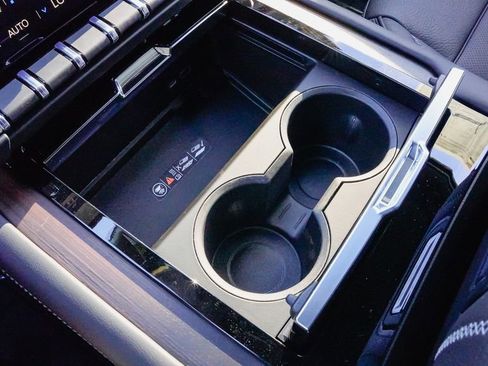 New 2026 GMC Yukon XL Denali w/ Advanced Technology Package image 20