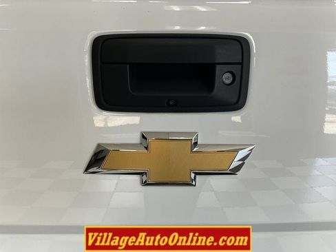 Used 2016 Chevrolet Silverado 1500 LTZ Z71 w/ LTZ Plus Package AWD/4WD image 28