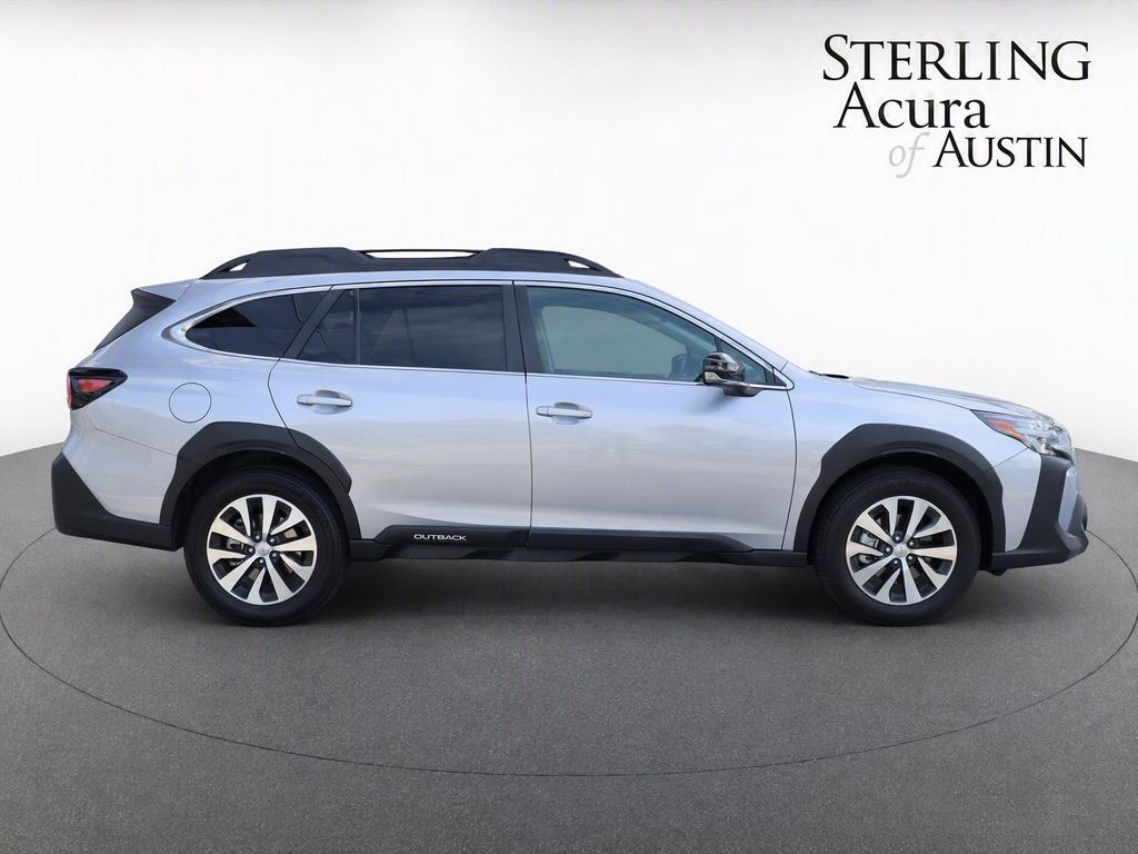Used 2023 Subaru Outback Premium AWD/4WD image 8