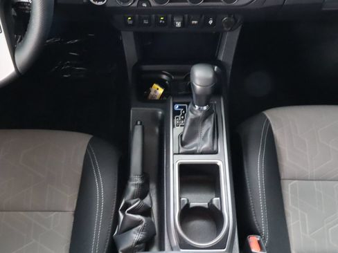Used 2023 Toyota Tacoma TRD Sport w/ Advanced Technology Package AWD/4WD image 32
