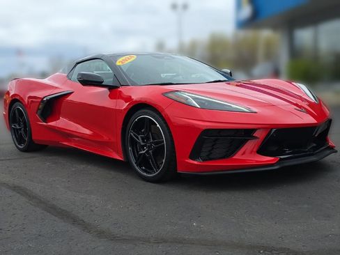 Used 2024 Chevrolet Corvette Stingray Premium Cpe w/ Z51 Performance Package RWD image 11