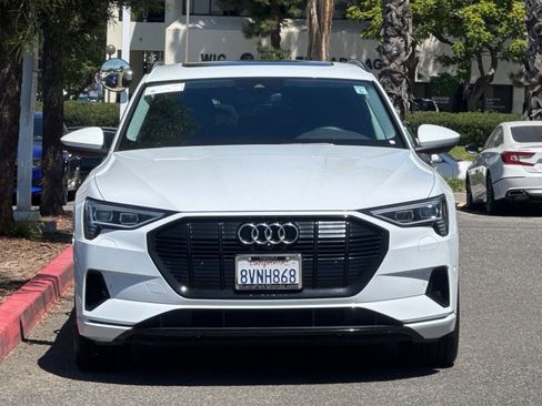 Used 2021 Audi e-tron Premium w/ Convenience Plus Package AWD/4WD image 5